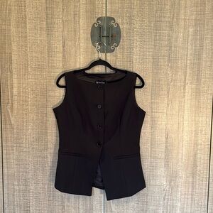 La Voûte Mademoiselle Button Up Vest‎